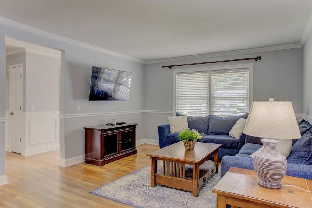 Charming Home Near Folly & Downtown Charleston Exterior foto