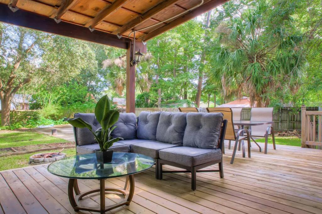 Charming Home Near Folly & Downtown Charleston Exterior foto